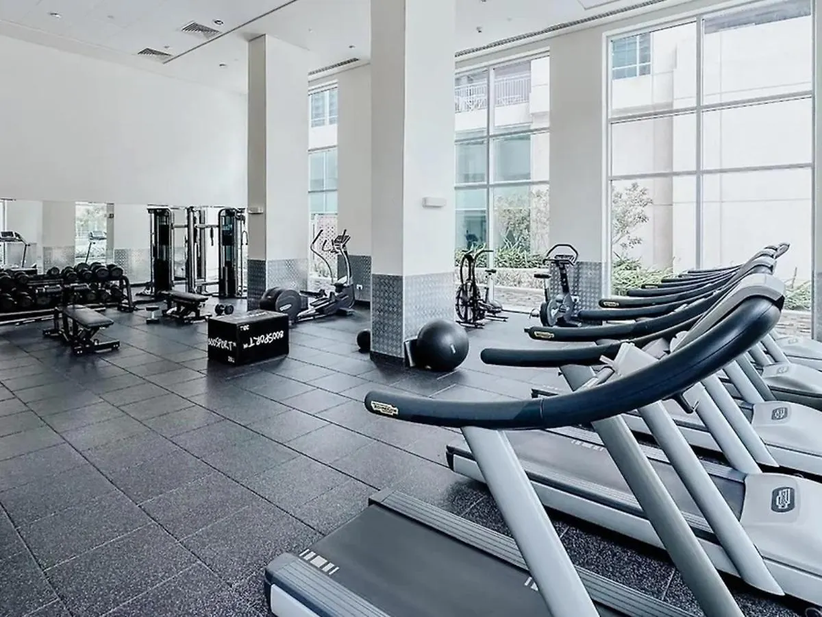 Downtown 1 Bed With A Pool Side Burj Khalifa View Apartment Dubai